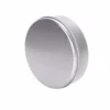 Foto del prodotto di scatola in latta personalizzata rotonda piatta color argento 2 di JIAMU Packaging